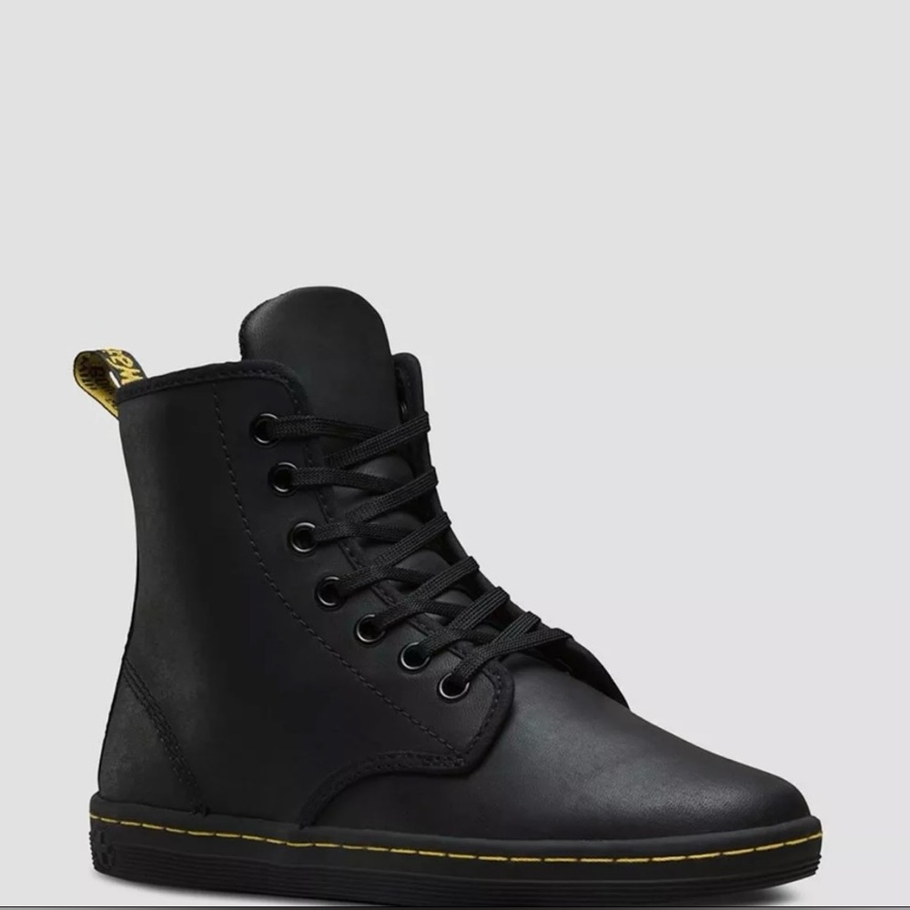 Dr. Martens Shoreditch Leather Boots